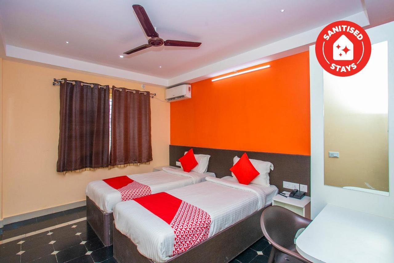 Oyo 22837 Chairmen'S Hotel Bangalore Eksteriør bilde
