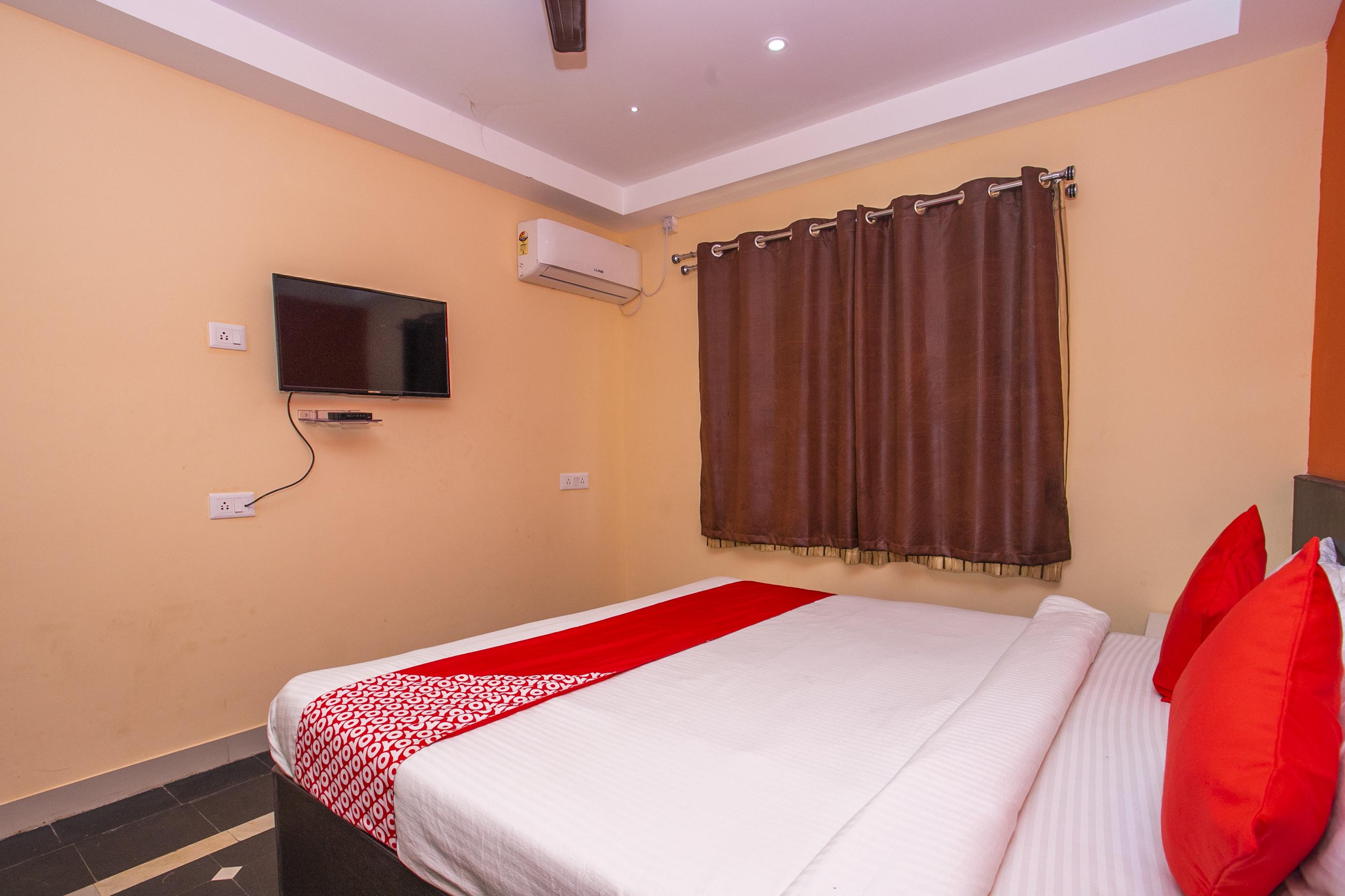 Oyo 22837 Chairmen'S Hotel Bangalore Eksteriør bilde