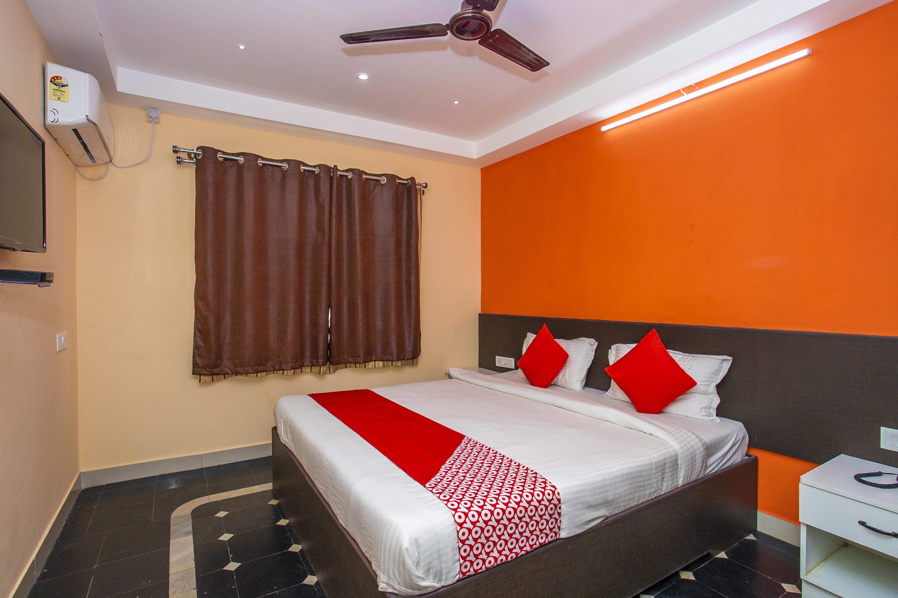 Oyo 22837 Chairmen'S Hotel Bangalore Eksteriør bilde