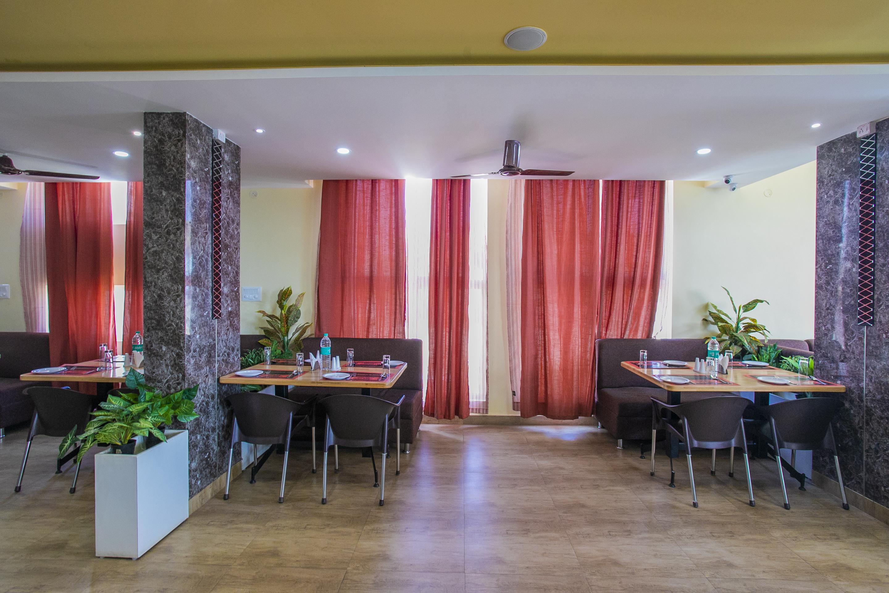 Oyo 22837 Chairmen'S Hotel Bangalore Eksteriør bilde
